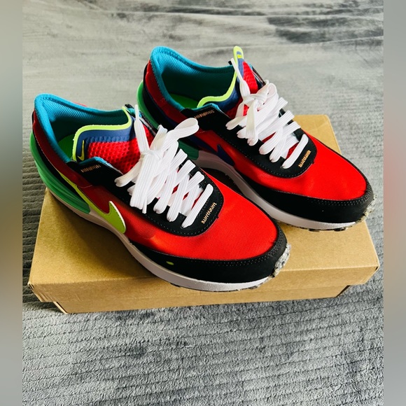 Youth Size 6 (Y6) Nike Waffle 1 Racers - Multicolor Color - Picture 5 of 7